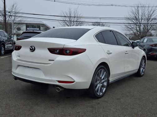 2023 Mazda Mazda3 FWD w/Preferred Package