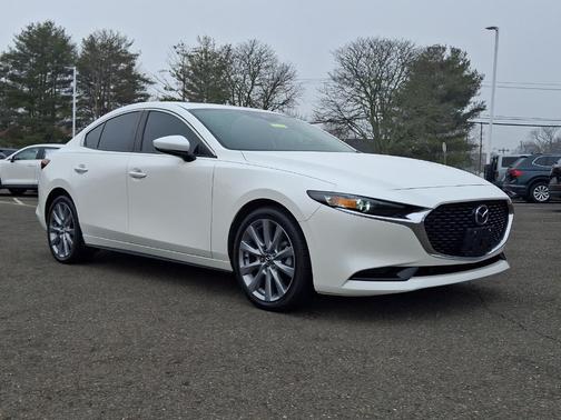2023 Mazda Mazda3 FWD w/Preferred Package
