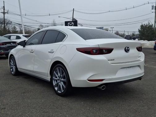 2023 Mazda Mazda3 FWD w/Preferred Package