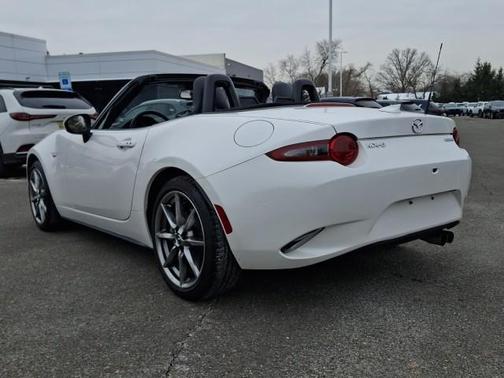 2022 Mazda MX-5 Miata Grand Touring