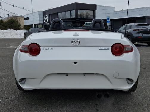 2022 Mazda MX-5 Miata Grand Touring