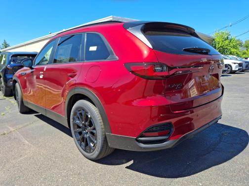 Soul Red Crystal Metallic 2026 Mazda CX-70 3.3 TURBO PREFERRED