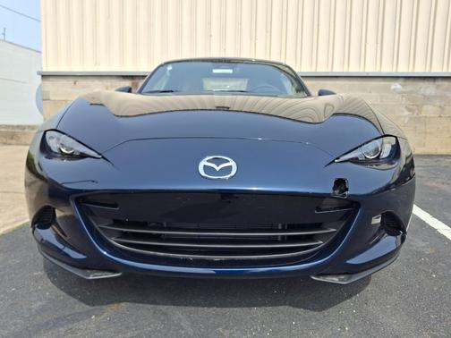 Deep Crystal Blue Mica 2026 Mazda MX-5 Miata Grand Touring