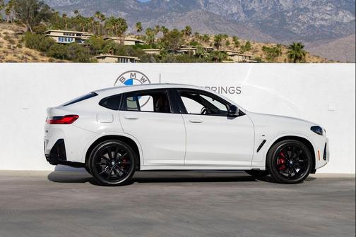Alpine White 2024 BMW X4 M40i