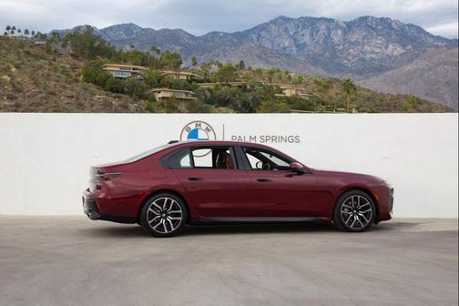 2023 BMW 760 i xDrive