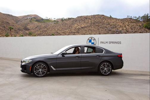 2022 BMW 530 i