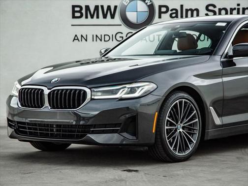 2022 BMW 530 i