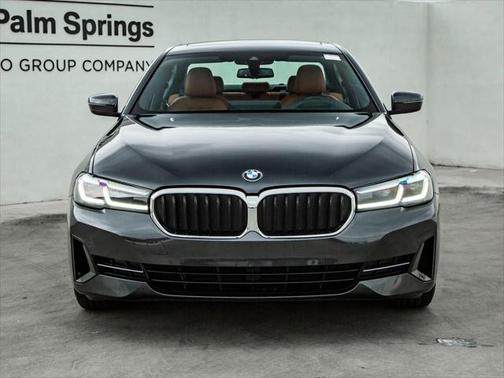 2022 BMW 530 i