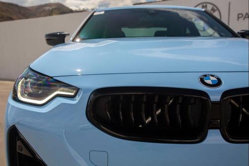 2025 BMW M240 i xDrive