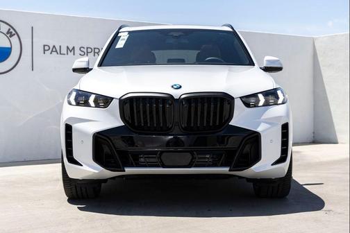 Mineral White Metallic 2026 BMW X5 xDrive40i