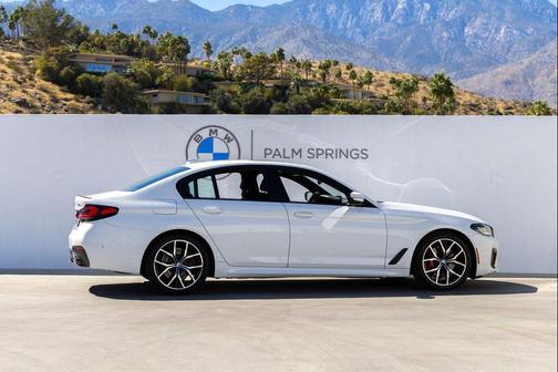 2023 BMW 530 i