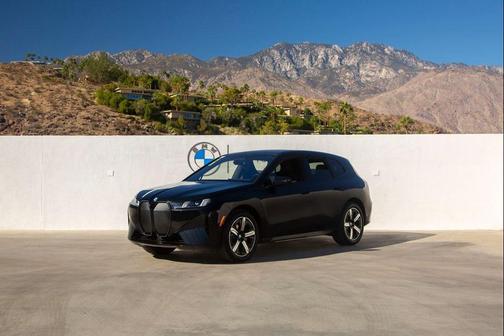 2026 BMW iX xDrive60