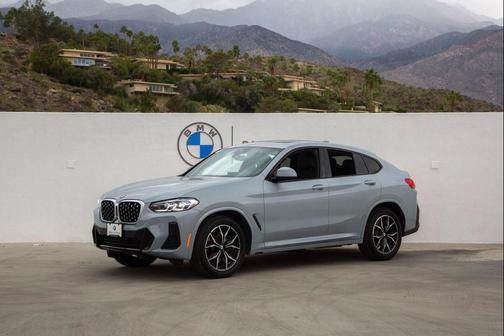 2025 BMW X4 xDrive30i