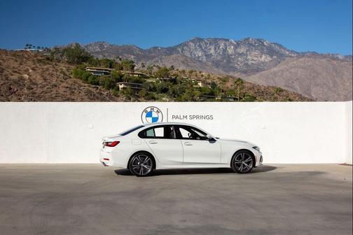 2023 BMW 330 330i