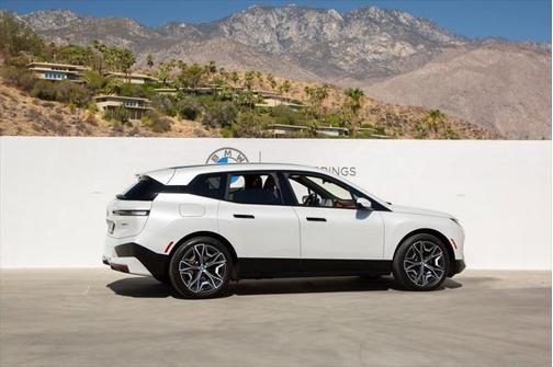 2022 BMW iX xDrive50