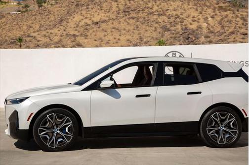 2022 BMW iX xDrive50