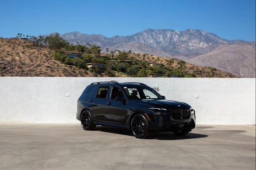 2026 BMW X7 M60i