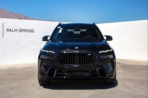 2026 BMW X7 M60i