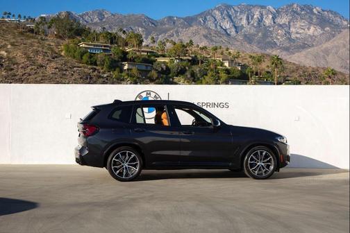 2023 BMW X3 M40i
