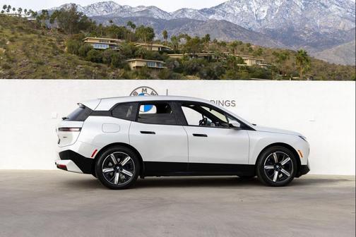 2023 BMW iX xDrive50