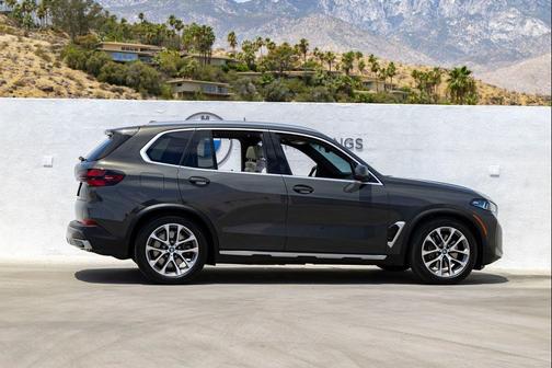 Dravit Grey Metallic 2025 BMW X5 PHEV xDrive50e