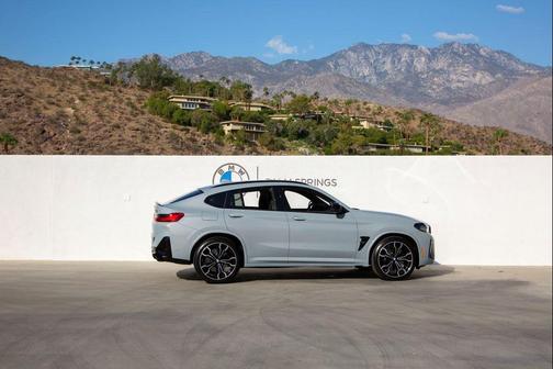 2025 BMW X4 M AWD