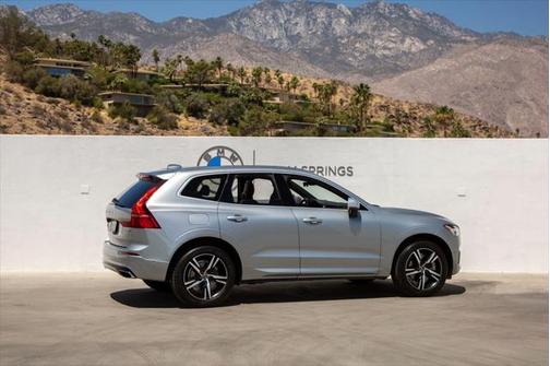 2018 Volvo XC60 T6 R-Design