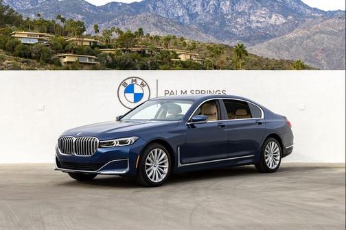 2022 BMW 740 i