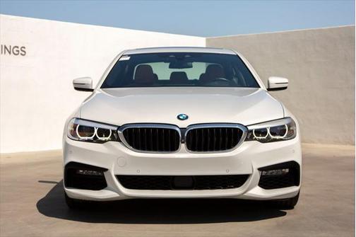 2019 BMW 540 540i