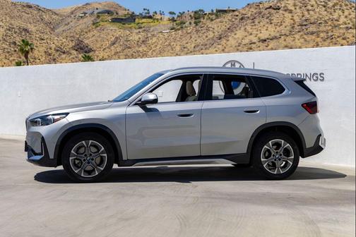 Space Silver Metallic 2023 BMW X1 xDrive28i