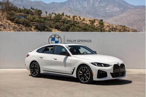 2025 BMW M440 i