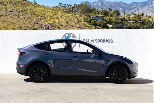2023 Tesla Model Y Long Range Dual Motor All-Wheel Drive