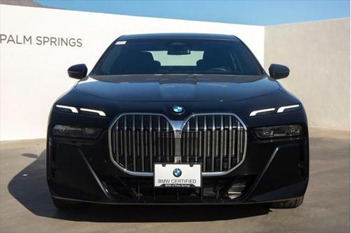 2025 BMW 740 i xDrive