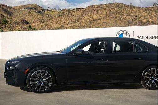 2025 BMW 740 i xDrive