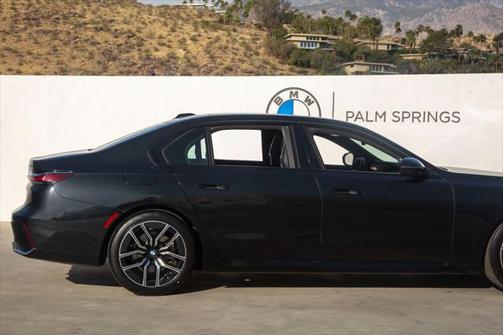 2025 BMW 740 i xDrive