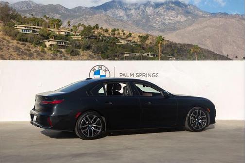 2025 BMW 740 i xDrive