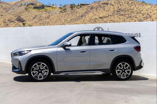 Space Silver Metallic 2026 BMW X1 xDrive28i