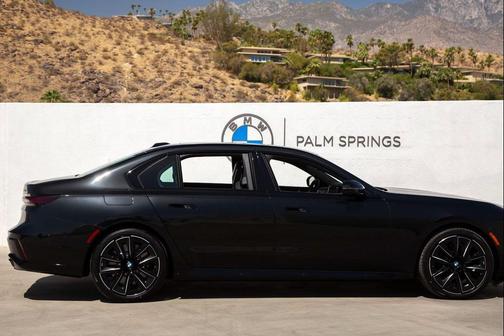 2025 BMW 760 i xDrive