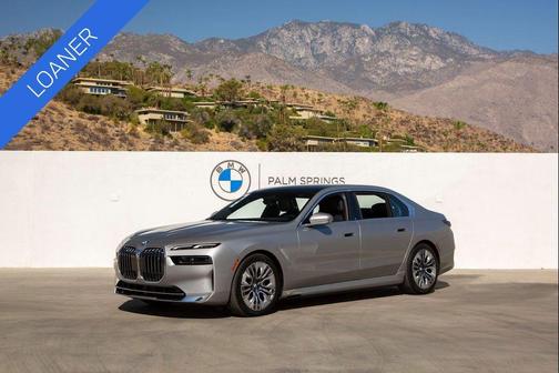 Space Silver Metallic 2025 BMW i7 xDrive60