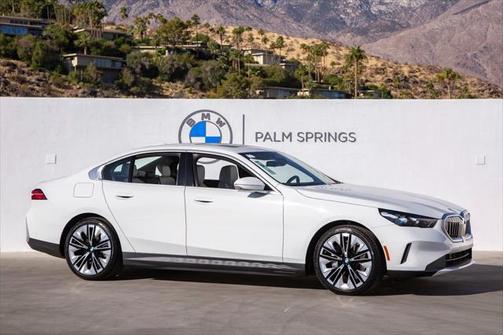 2025 BMW i5 eDrive40