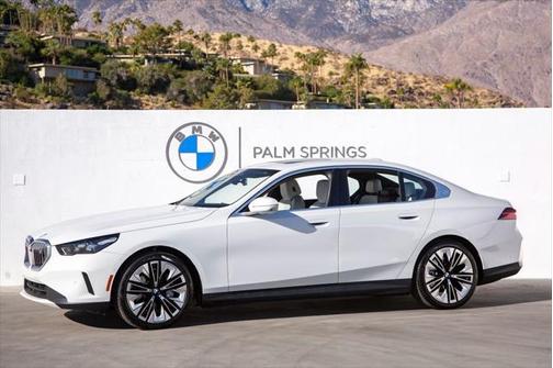 2025 BMW i5 eDrive40