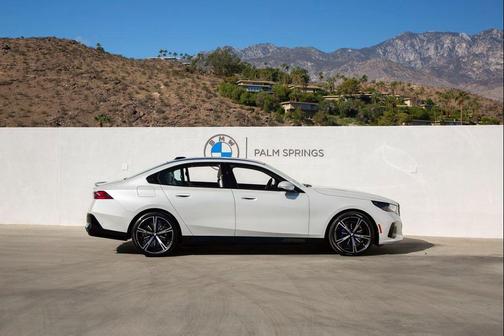 2026 BMW 550e 550e xDrive