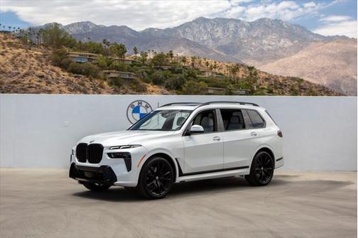 2025 BMW X7 xDrive40i