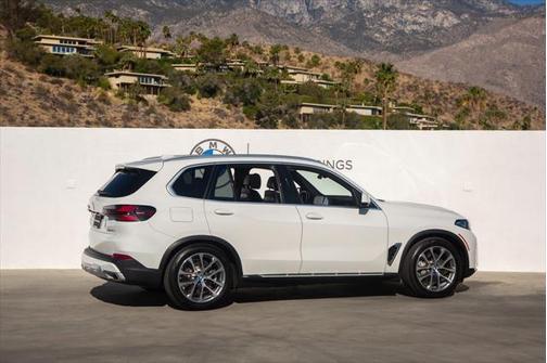 2024 BMW X5 PHEV xDrive50e