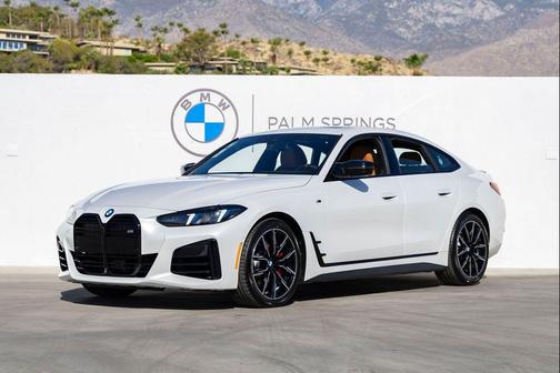 Mineral White Metallic 2026 BMW M440 i