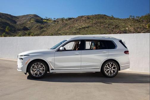 2026 BMW X7 xDrive40i