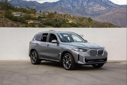 Skyscraper Grey Metallic 2026 BMW X5 xDrive40i