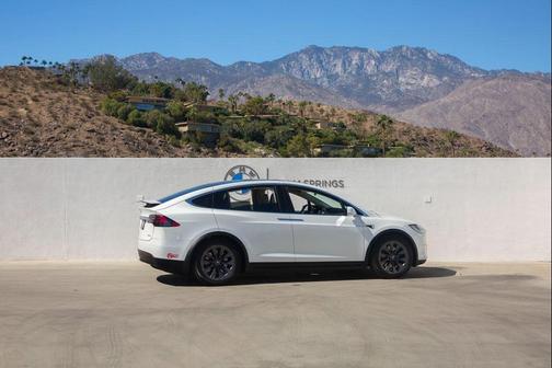 2017 Tesla Model X 75D