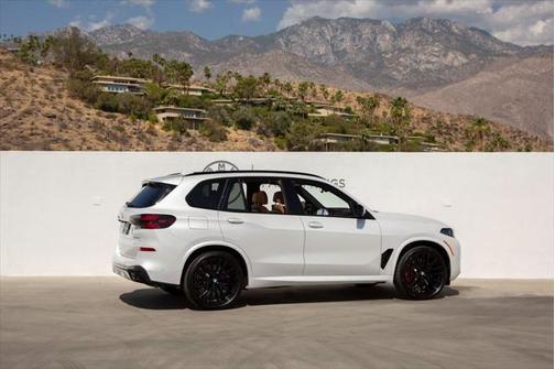 2026 BMW X5 M60i