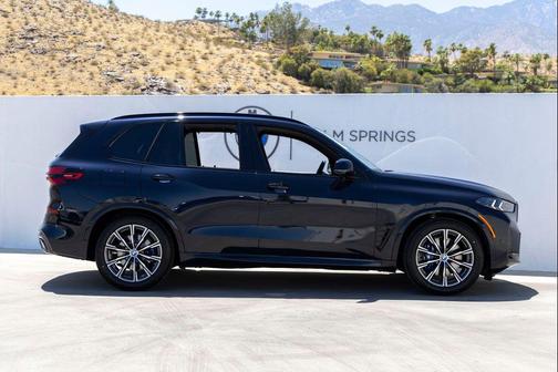 Carbon Black Metallic 2026 BMW X5 xDrive40i